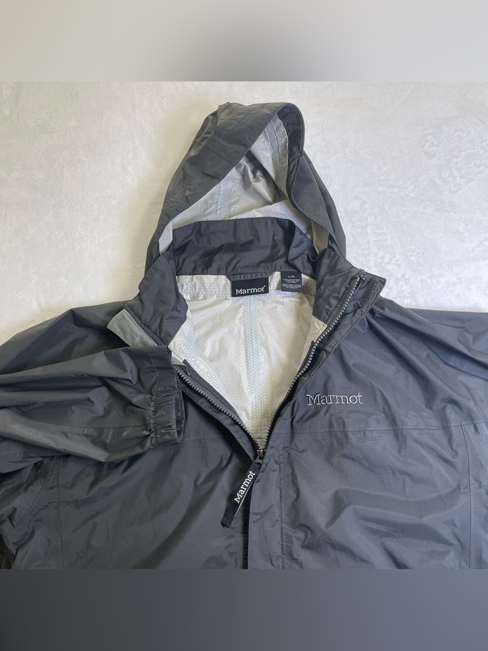 Marmot Men's Large Charcoal Gray PreCip Waterproof Hooded Rain Jacket Shell